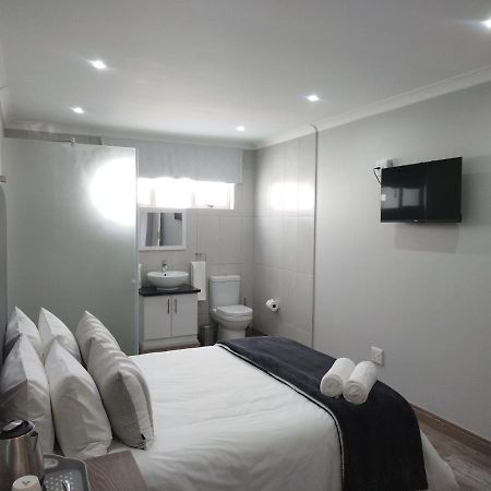 Blue Owl Guest House Mossel Bay Exterior foto