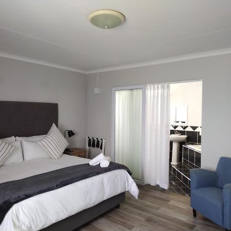 Blue Owl Guest House Mossel Bay Exterior foto