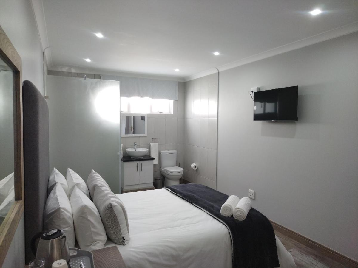 Blue Owl Guest House Mossel Bay Exterior foto