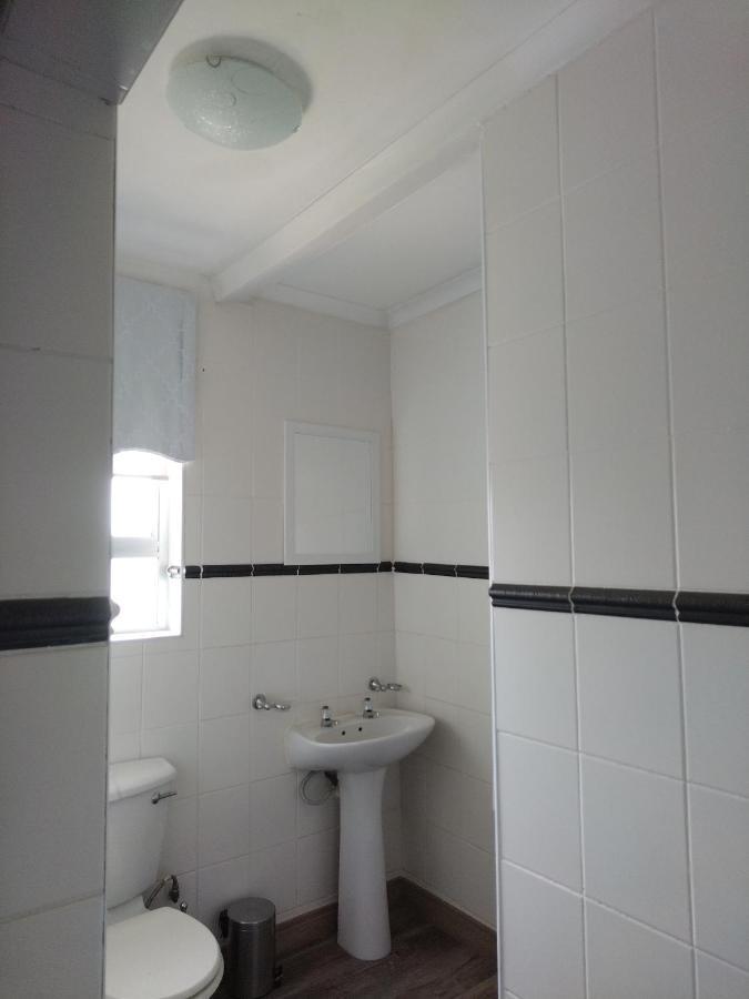 Blue Owl Guest House Mossel Bay Exterior foto