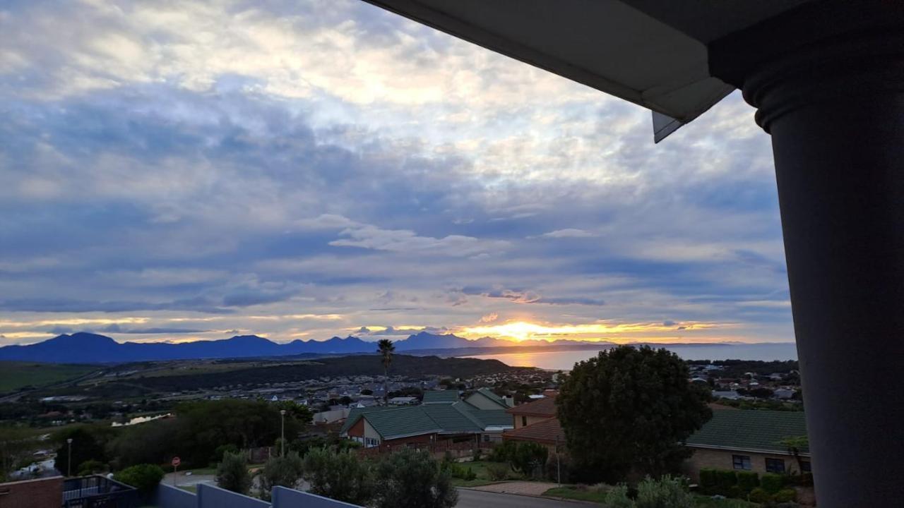 Blue Owl Guest House Mossel Bay Exterior foto